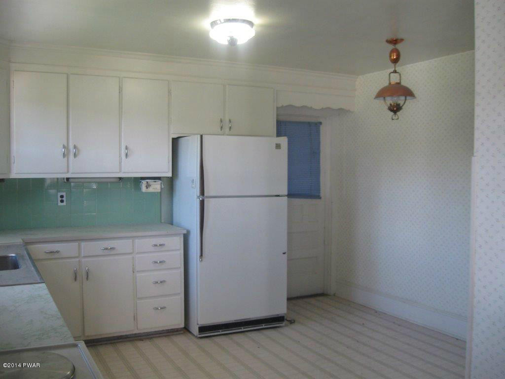 978 Main Street Newfoundland, PA 18445 - Photo 23 of 42