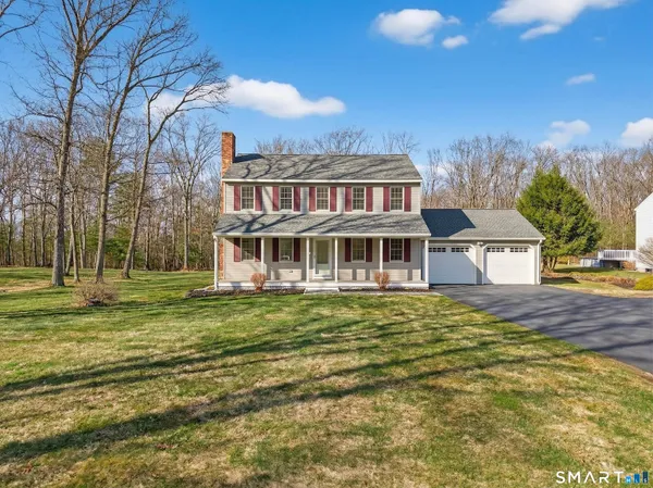 $529,900 | 31 Hebert Lane, Woodstock, CT 06281