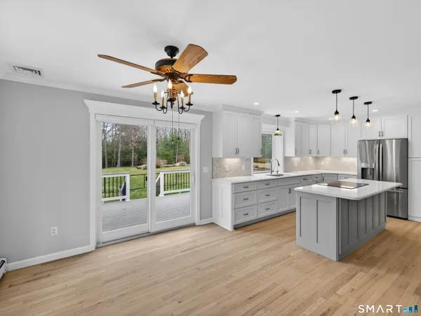 $529,900 | 31 Hebert Lane, Woodstock, CT 06281