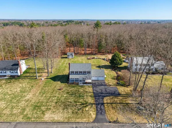 $529,900 | 31 Hebert Lane, Woodstock, CT 06281