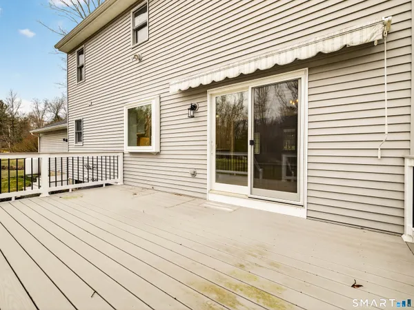 $529,900 | 31 Hebert Lane, Woodstock, CT 06281