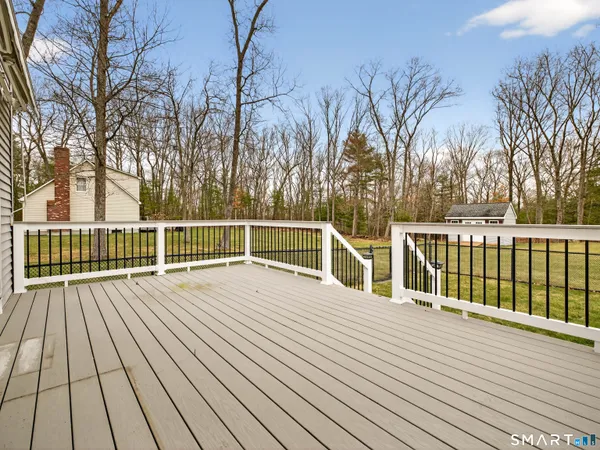 $529,900 | 31 Hebert Lane, Woodstock, CT 06281