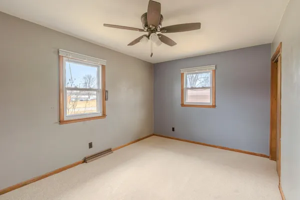 $202,500 | 2615 East 100 South, Knox, IN 46534