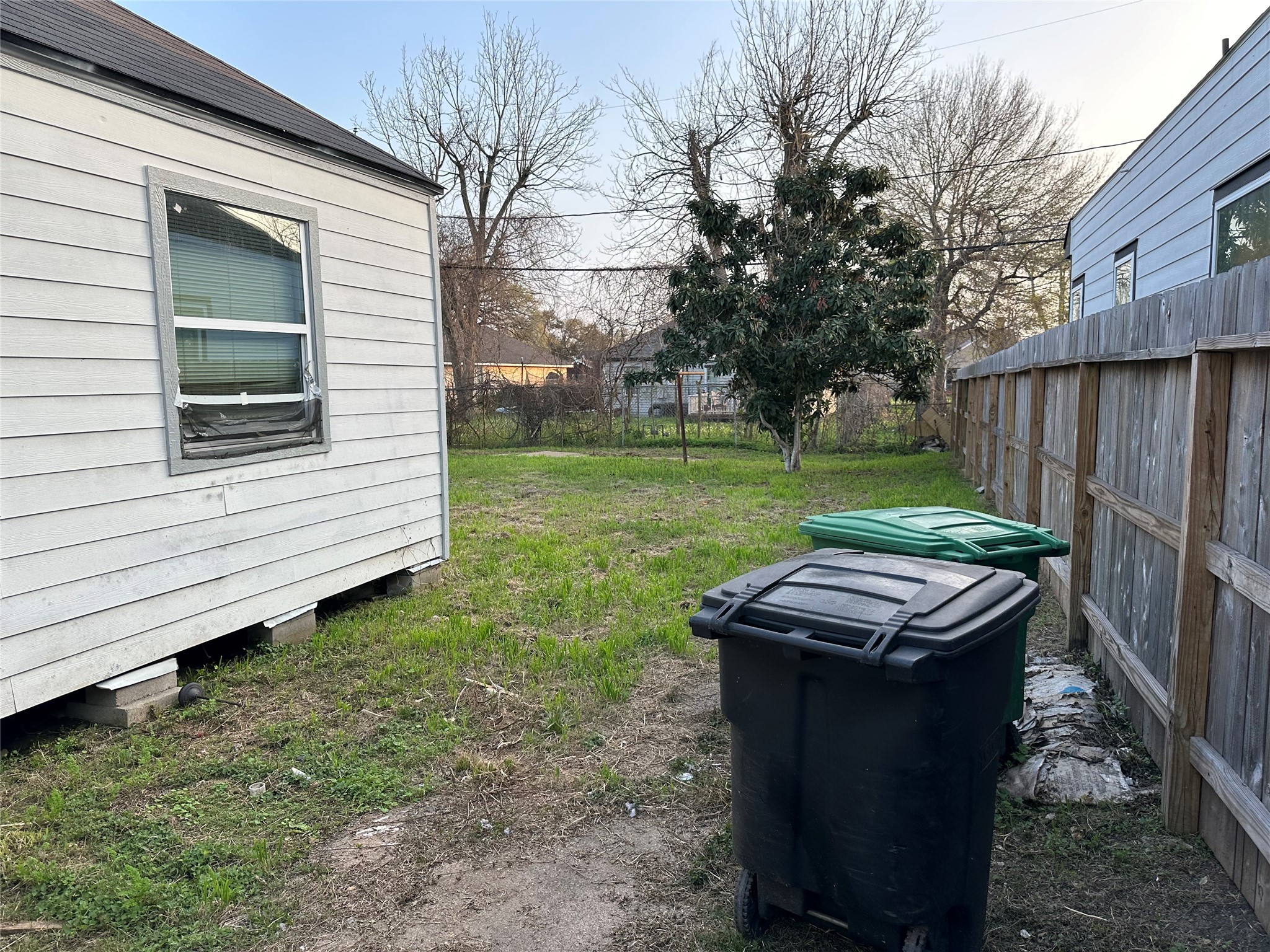 4504 Kingsbury Street Houston, TX 77021 - Photo 13 of 13 Back Yard