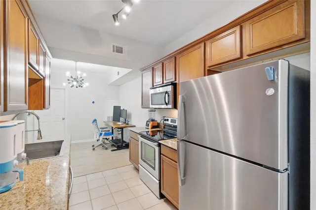 $149,000 | 2255 Braeswood Park Drive, Unit 166, Houston, TX 77030