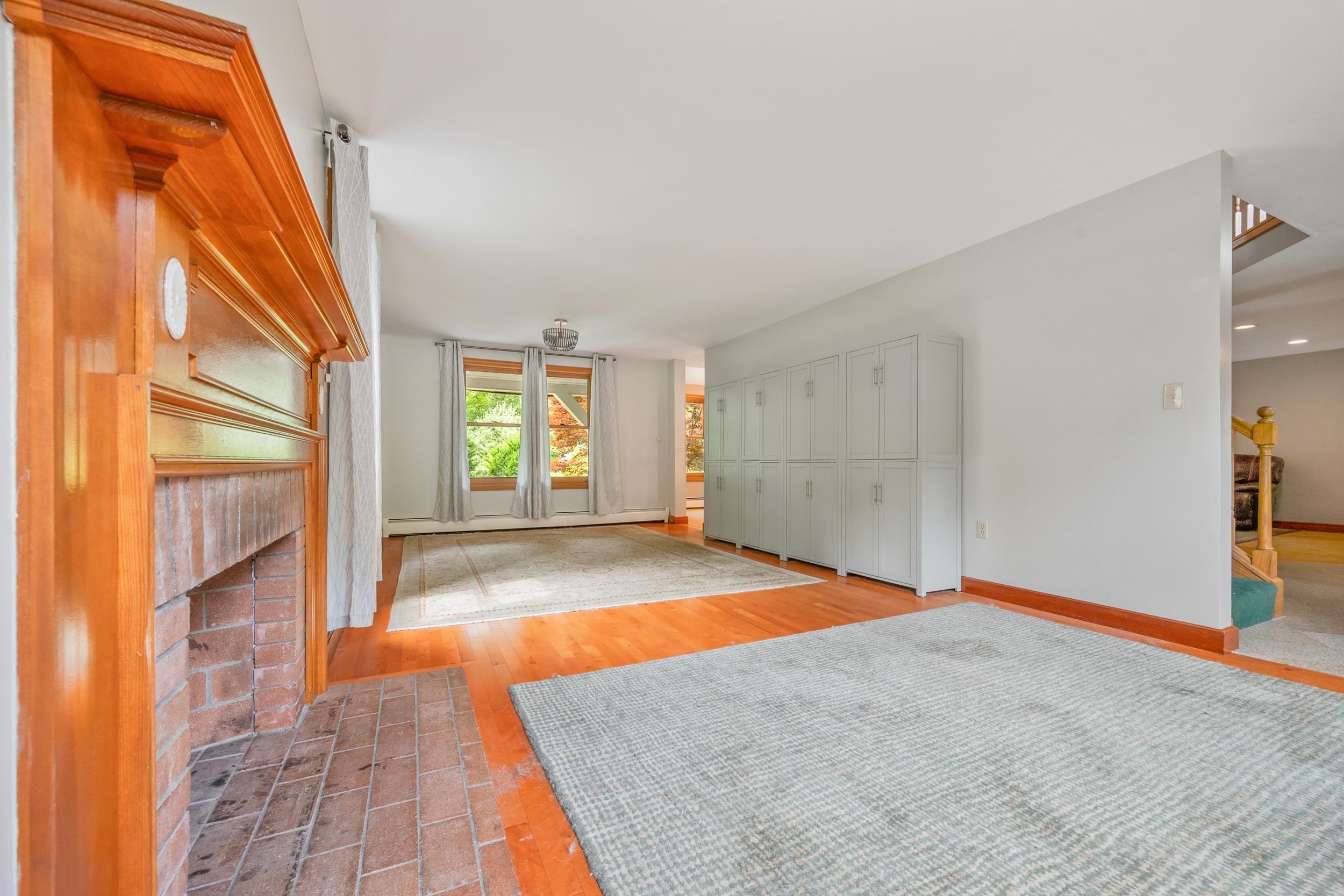 319 Grandview Road Conway, NH 03818 - Photo 4 of 57