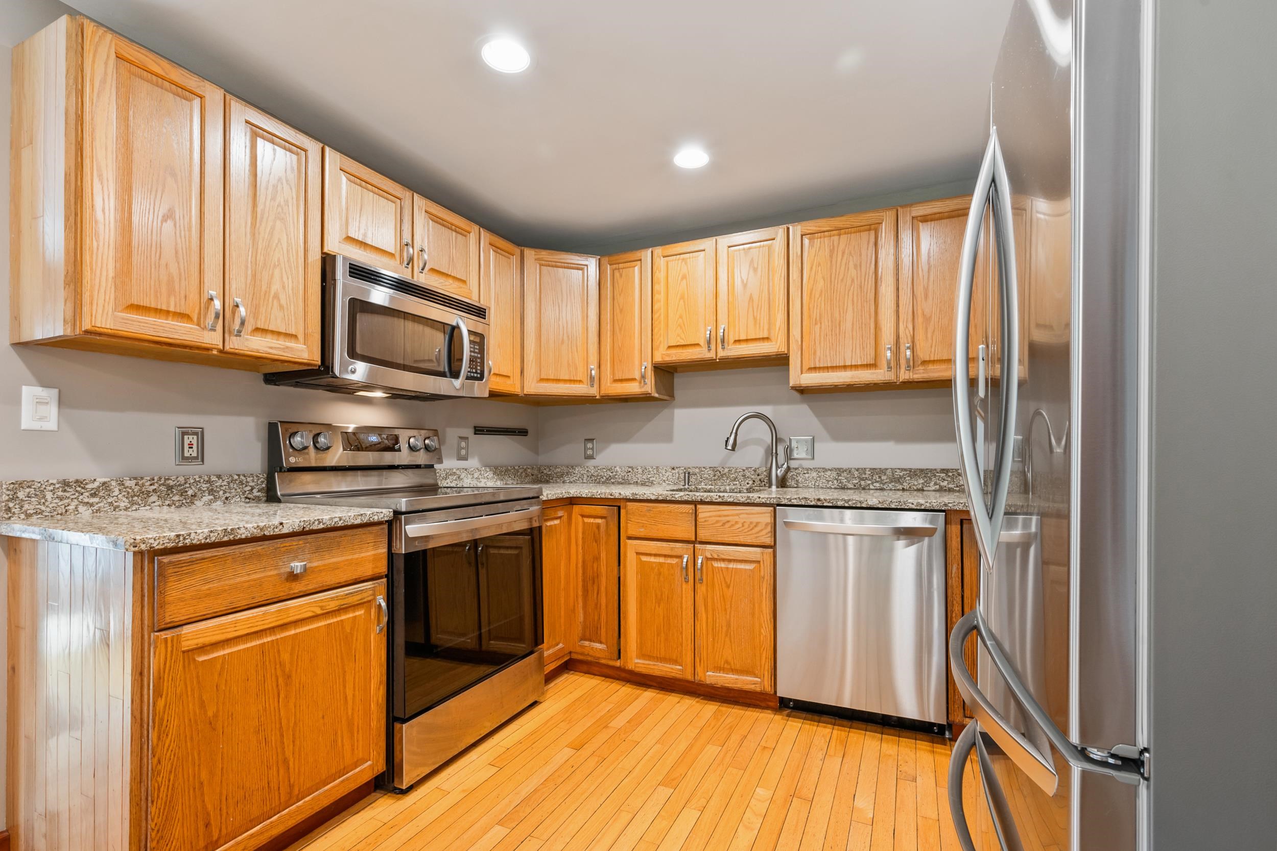 319 Grandview Road Conway, NH 03818 - Photo 8 of 57