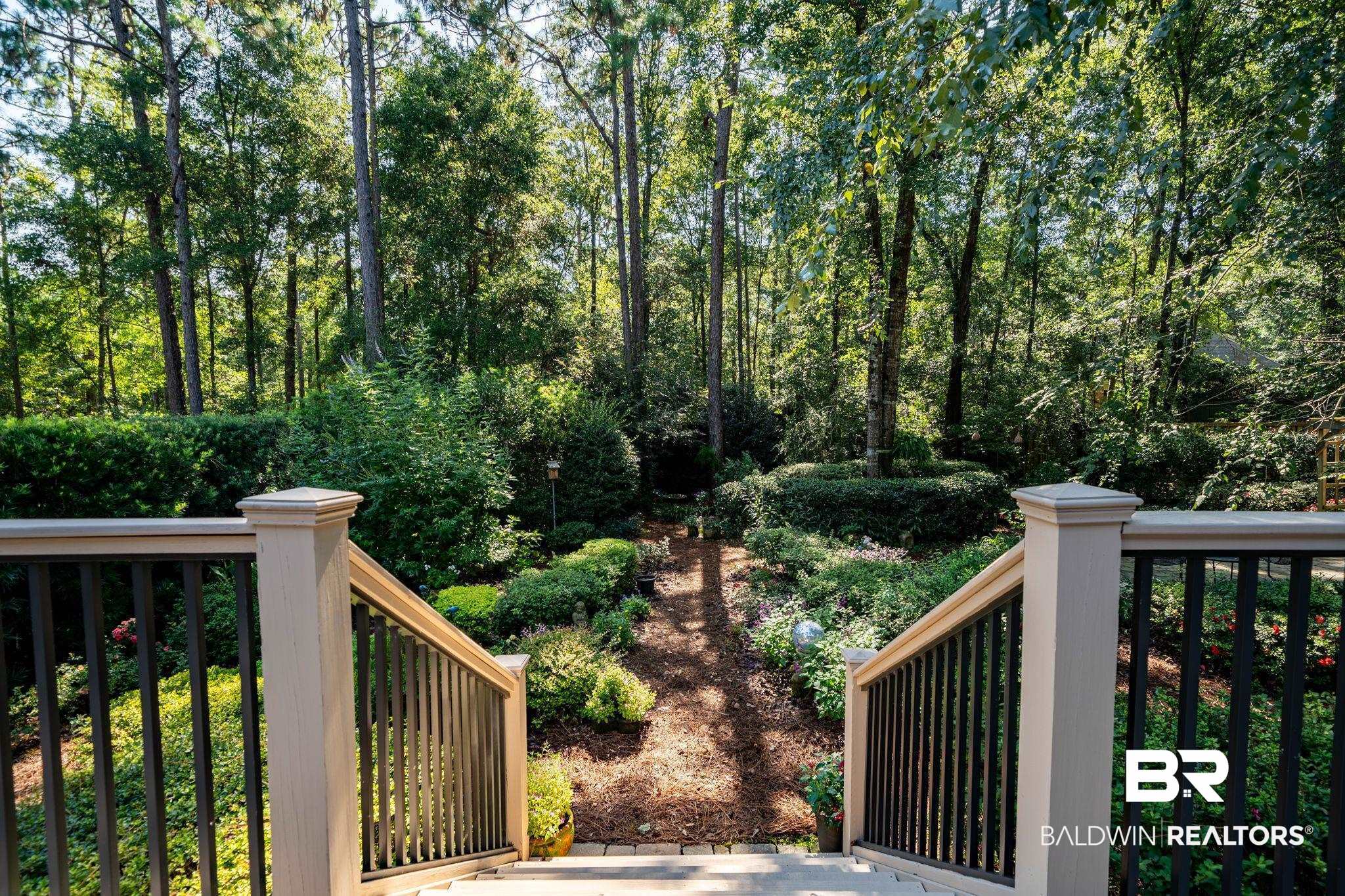 305 Poplar Place Fairhope, AL 36532 - Photo 23 of 36