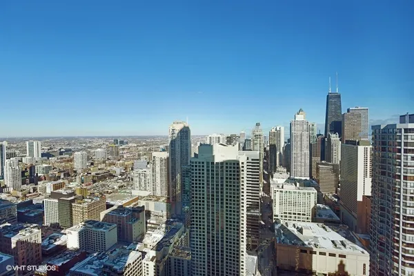 $3,700 | 401 North Wabash Avenue, Unit 38E, Chicago, IL 60611