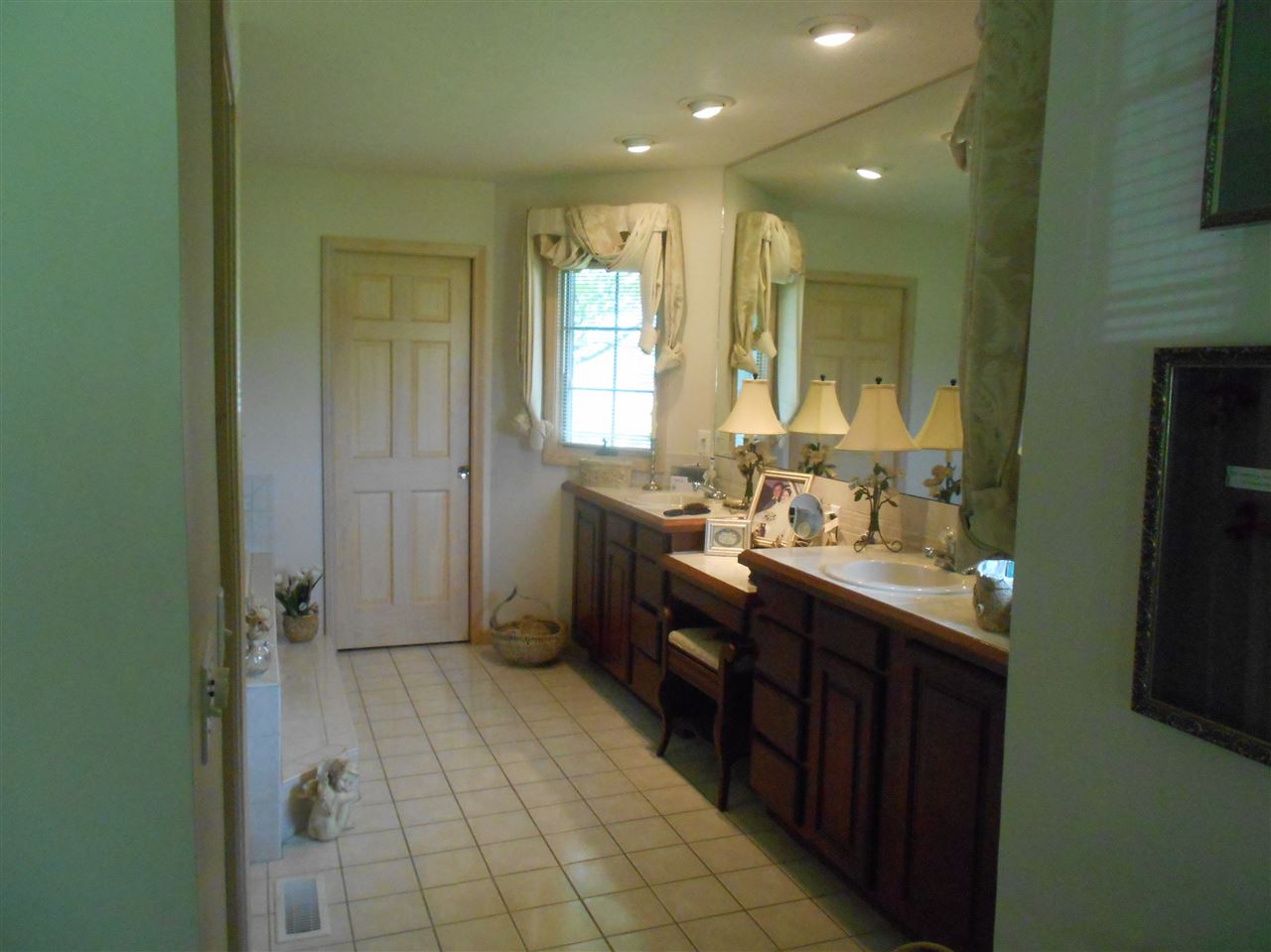 10075 Quince Road Plymouth, IN 46563 - Photo 15 of 23 Gallery Image 15
