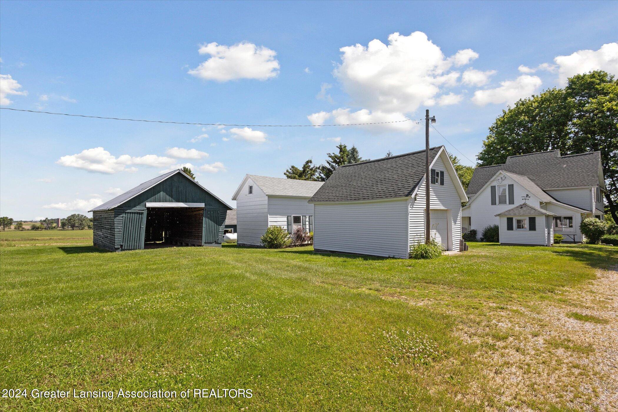 6491 Oneida Road Charlotte, MI 48813 - Photo 42 of 59 Outbuildings