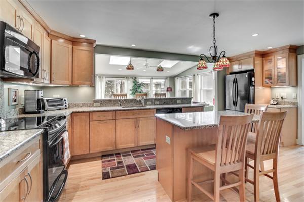 7 Castle Road Millis, MA 02054 - Photo 4 of 30 Gallery Image 4