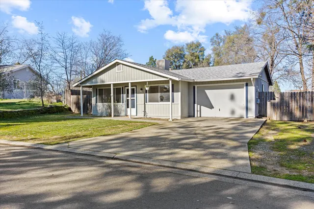 $385,000 | 464 Cappella Drive, Diamond Springs, CA 95619