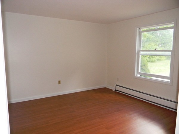 221 Phillipston Road Barre, MA 01005 - Photo 11 of 24 Gallery Image 11
