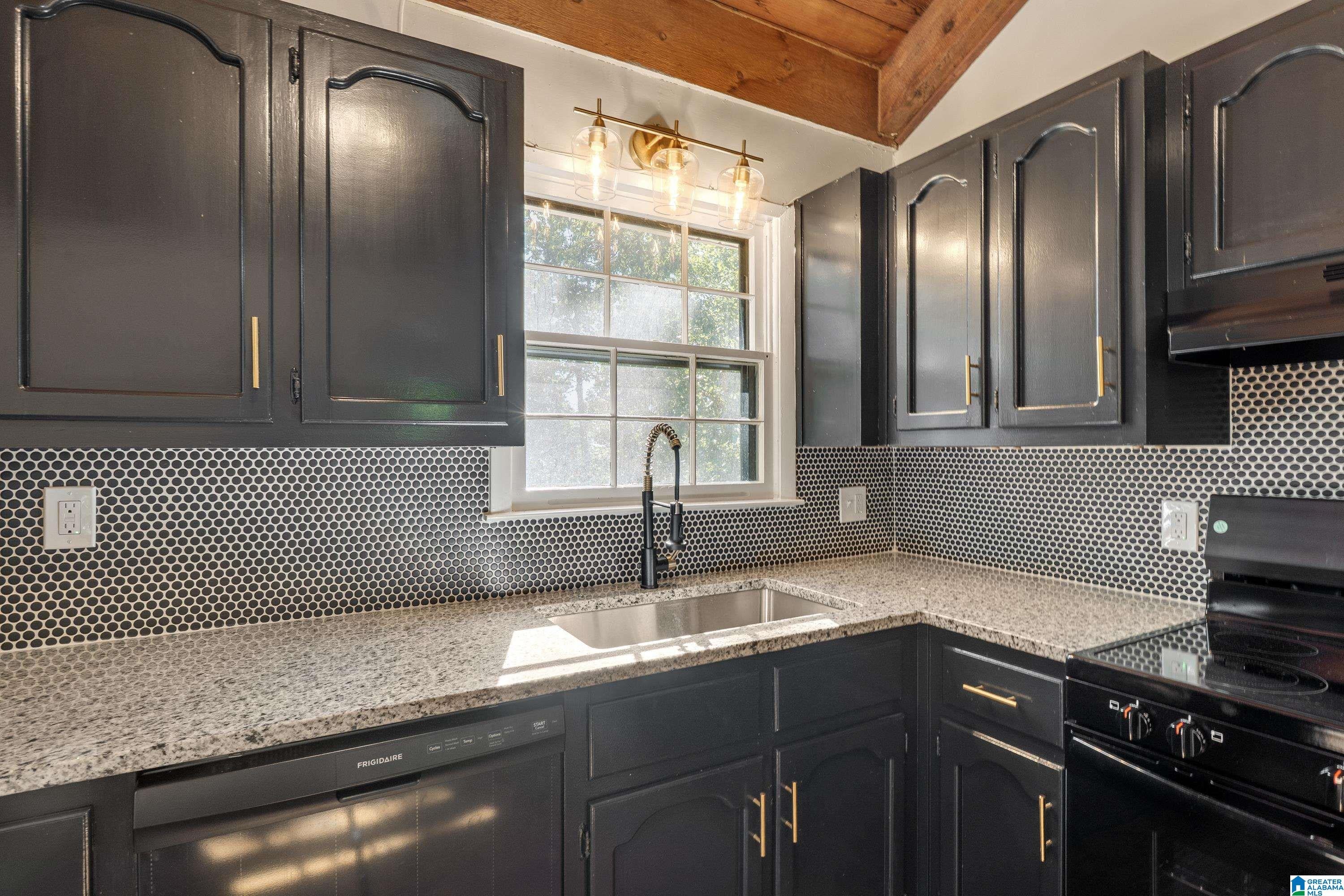 3929 Rock Ridge Road Irondale, AL 35210 - Photo 12 of 37 Gallery Image 12