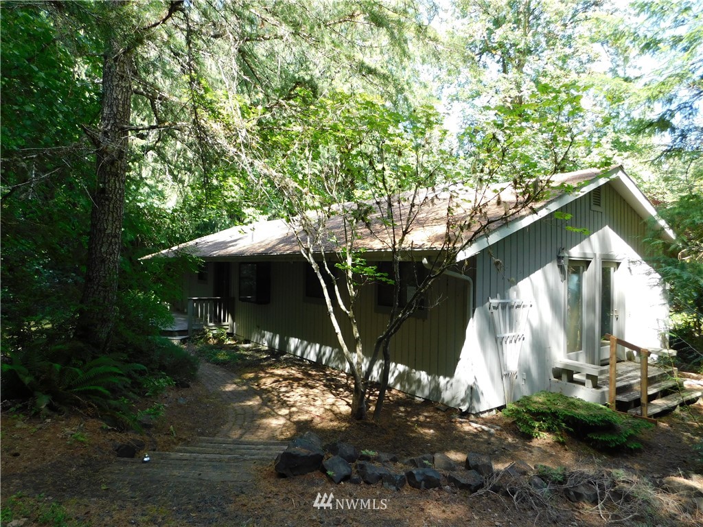 6048 Young Road Northwest Olympia, WA 98502 - Photo 1 of 23 Gallery Image 1