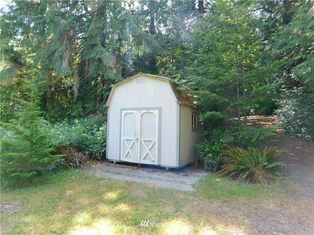 6048 Young Road Northwest Olympia, WA 98502 - Photo 21 of 23 Gallery Image 21
