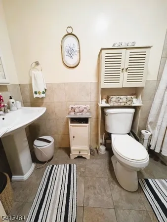 $899,900 | 15 East Clay Avenue, Roselle Park, NJ 07204