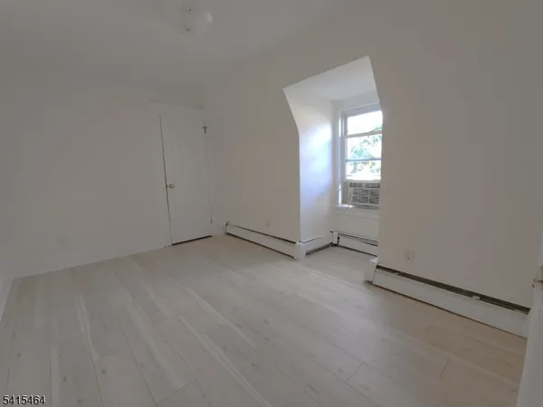 $899,900 | 15 East Clay Avenue, Roselle Park, NJ 07204