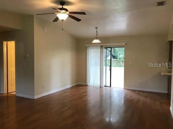 $1,575 | 3026 Northeast 39th Place, Ocala, FL 34479