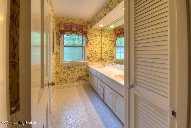 3012 Lightheart Road Louisville, KY 40222 - Photo 19 of 31 3012 Lightheart-49