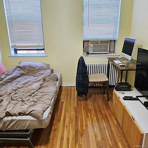 $229,800 | 215-43 48th Avenue, Unit 3B | Bayside