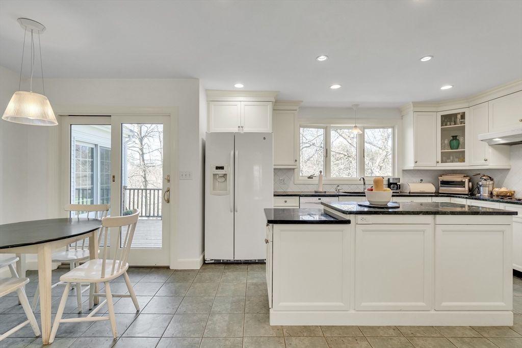 106 Grove Street Lexington, MA 02420 - Photo 3 of 42