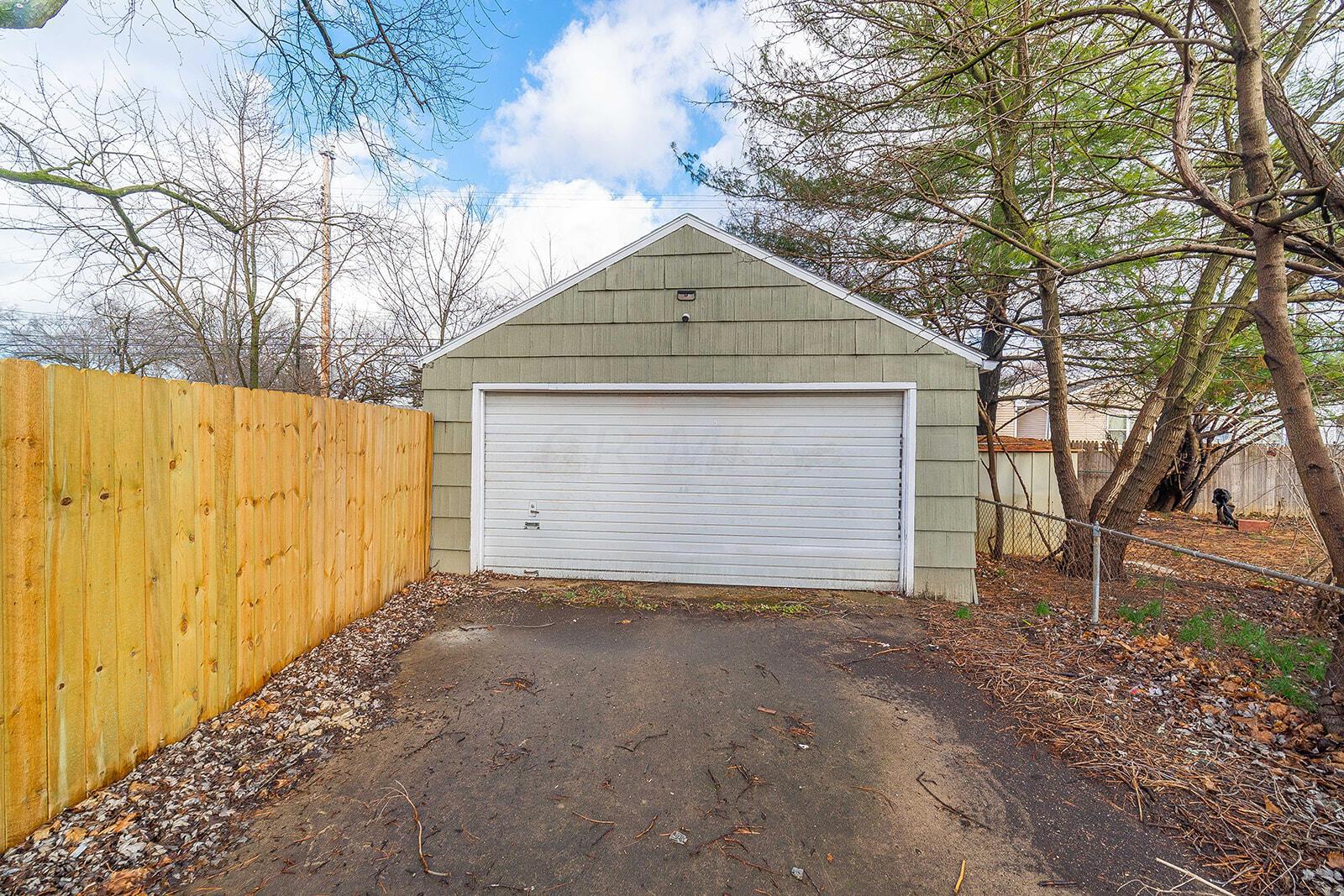 1202 East Weber Road Columbus, OH 43211 - Photo 41 of 50 1202 E Weber Rd-5