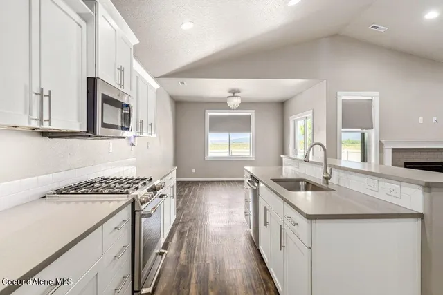 $450,000 | 13241 North Loveland Way, Hayden, ID 83835