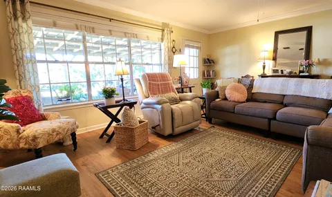 $295,000 | 417 Elmwood Drive, Lafayette, LA 70503