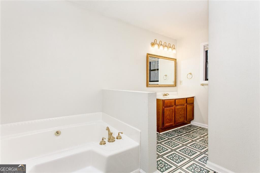 2401 Jack Creek Road Southwest Marietta, GA 30008 - Photo 25 of 40