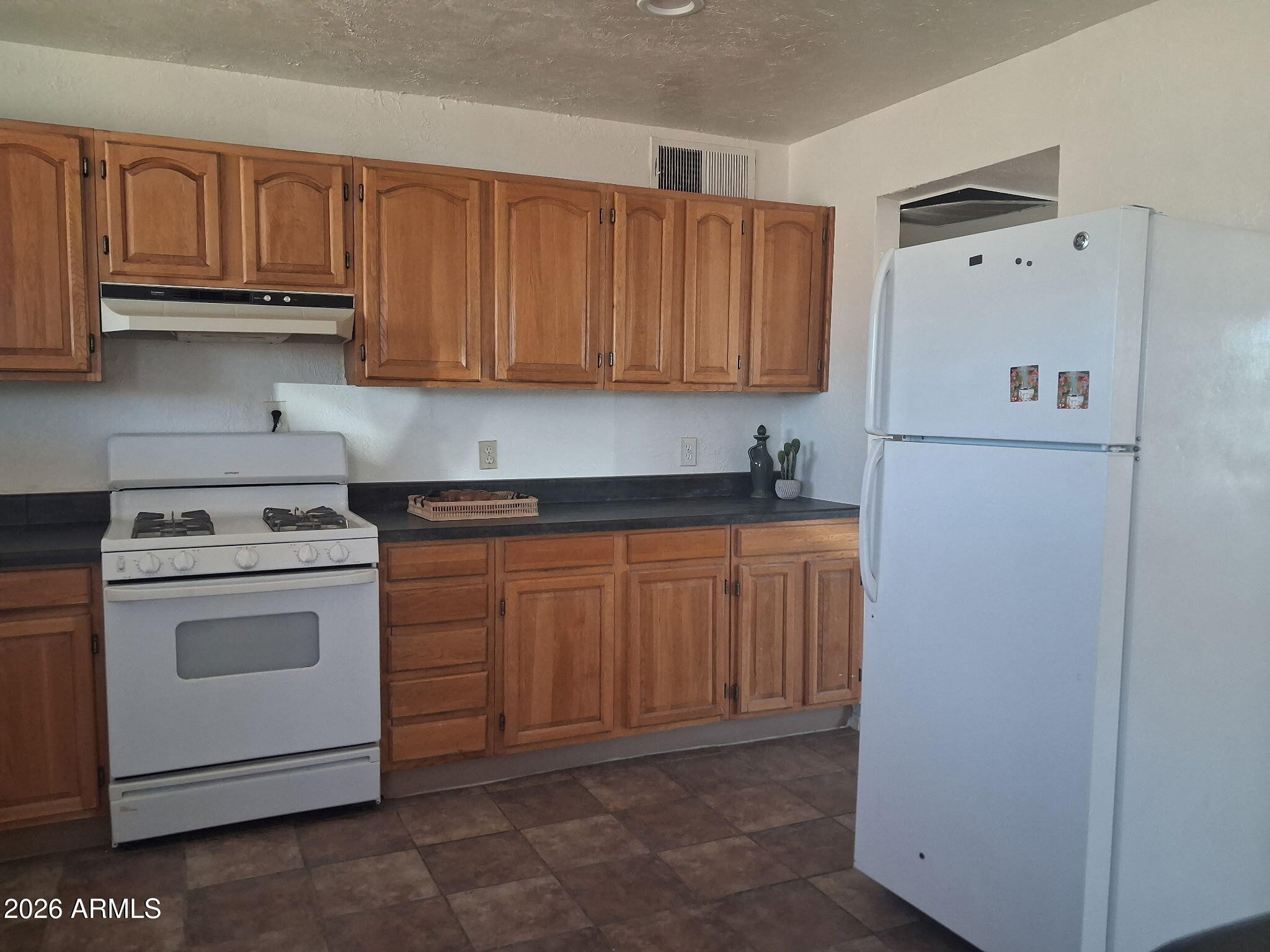 4716 West Osborn Road Phoenix, AZ 85031 - Photo 10 of 28 IMG_20260514_160654