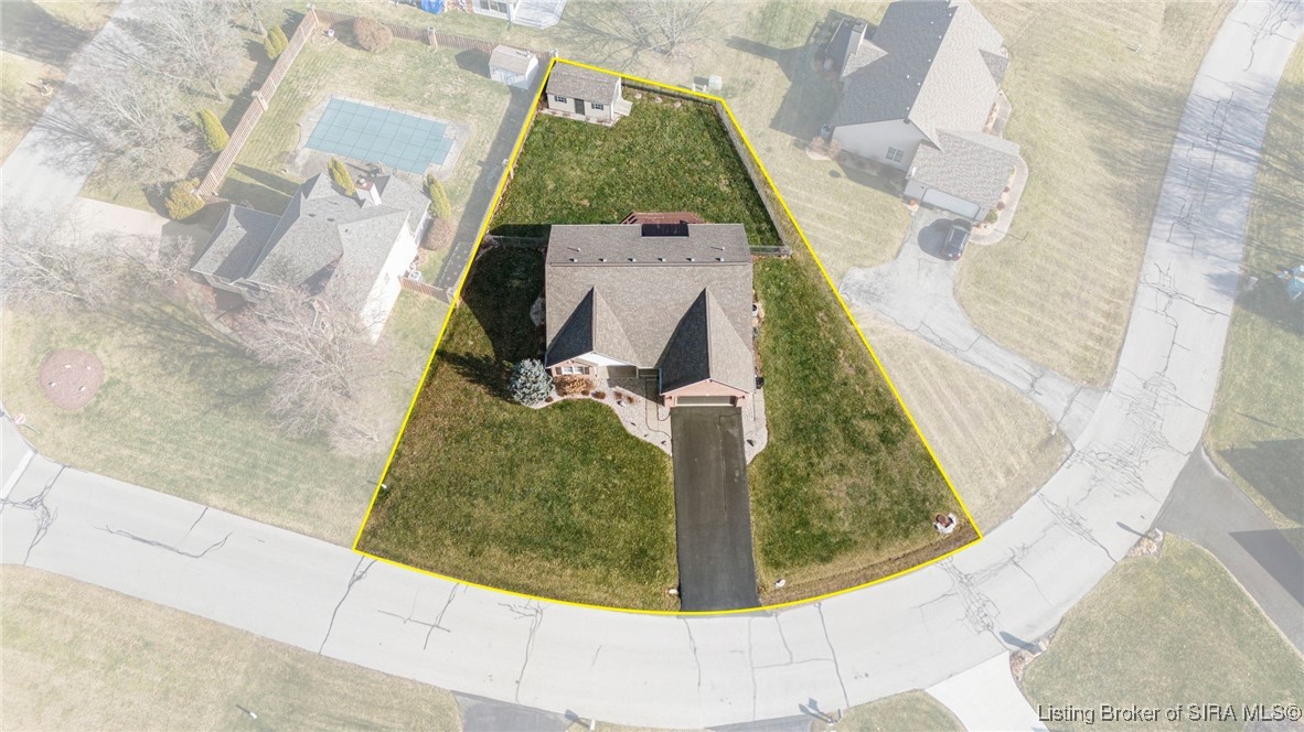 2526 Poplar Ridge Lane Madison, IN 47250 - Photo 7 of 46