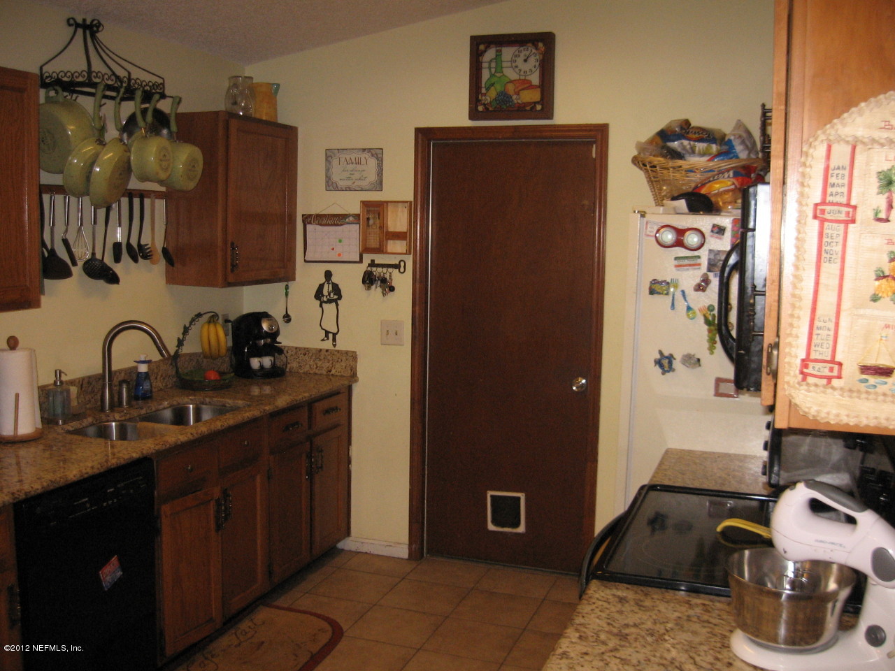 3474 Eunice Road Jacksonville, FL 32250 - Photo 9 of 19 Kitchen