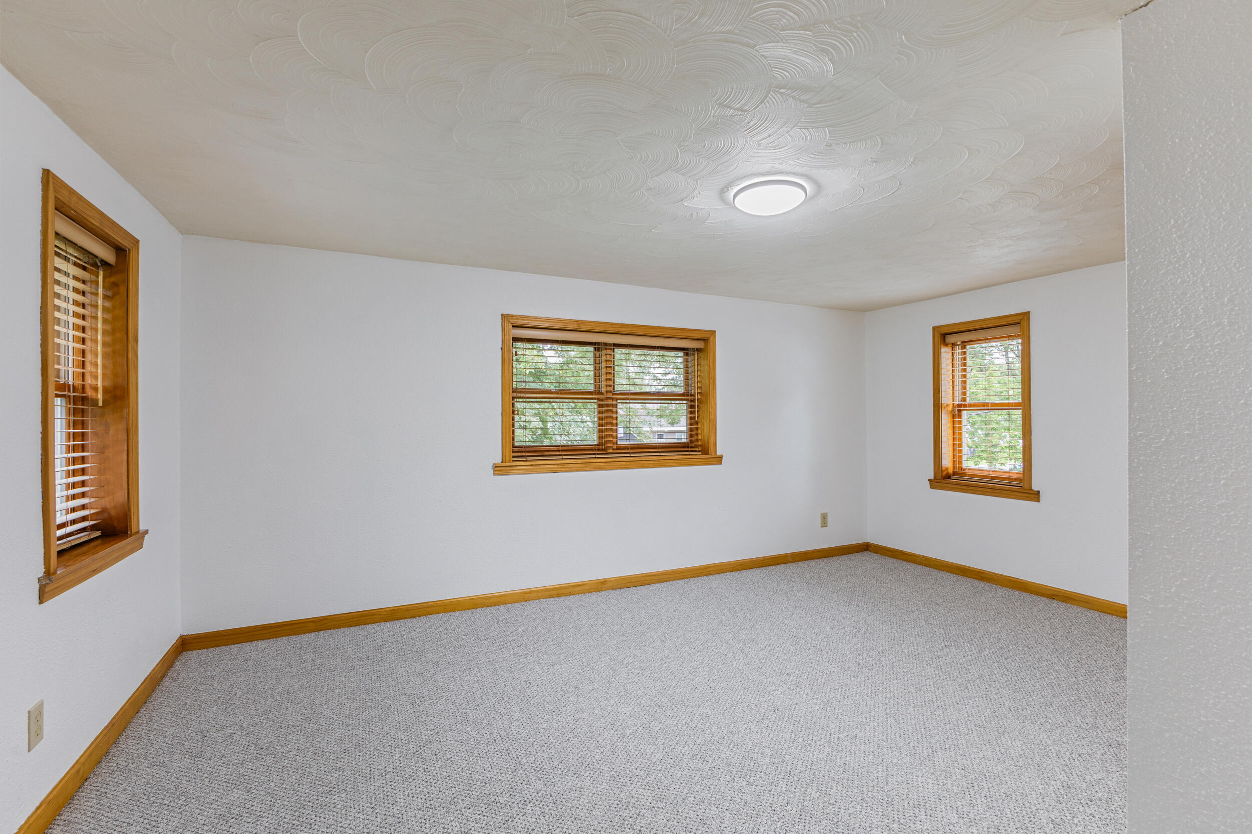 8413 Fox River Road Waterford, WI 53185 - Photo 13 of 26 Primary Bedroom