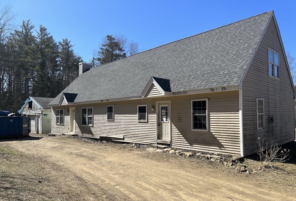 278 Stage Road Nottingham, NH 03290 - Photo 1 of 24