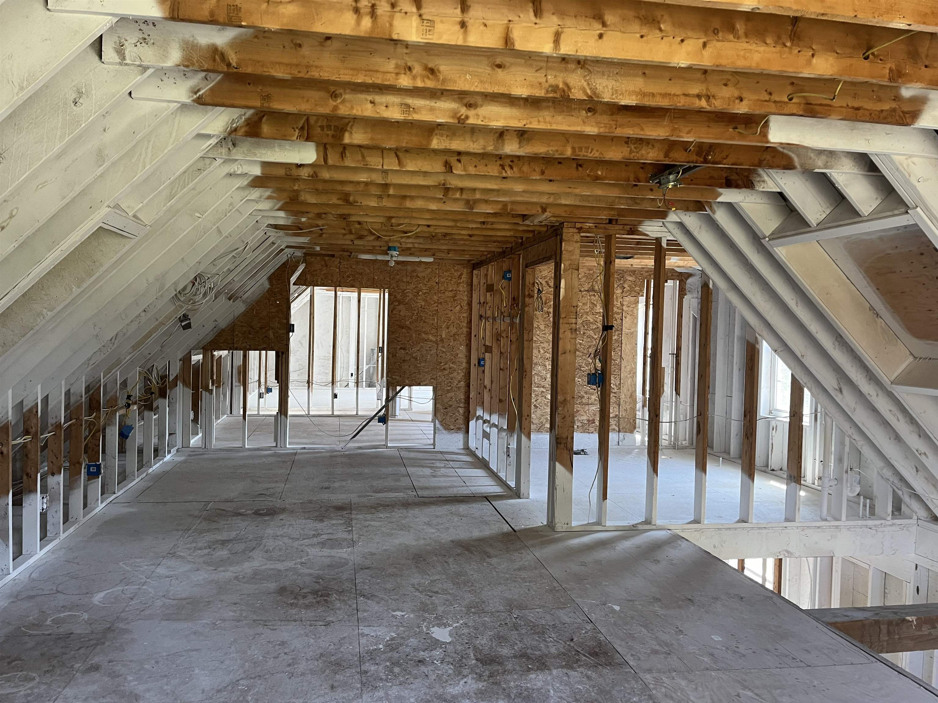 278 Stage Road Nottingham, NH 03290 - Photo 18 of 24