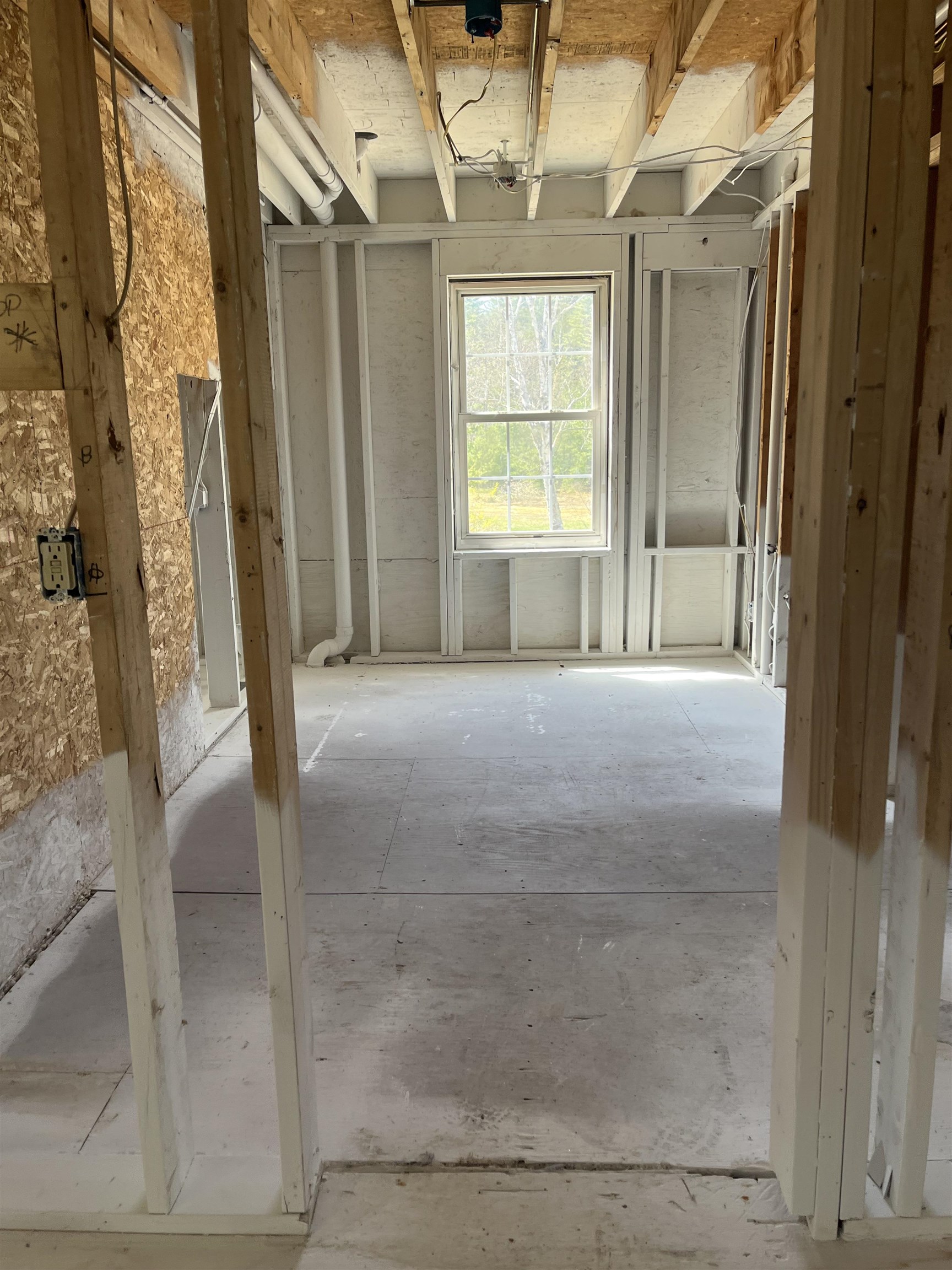 278 Stage Road Nottingham, NH 03290 - Photo 9 of 24