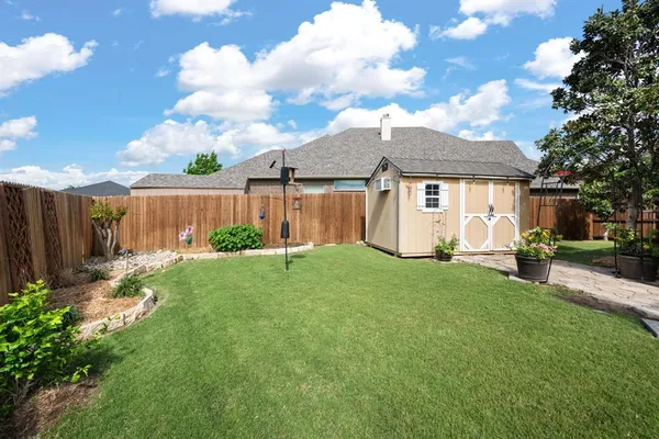 $469,000 | 408 Blue Daze Court, Burleson, TX 76028