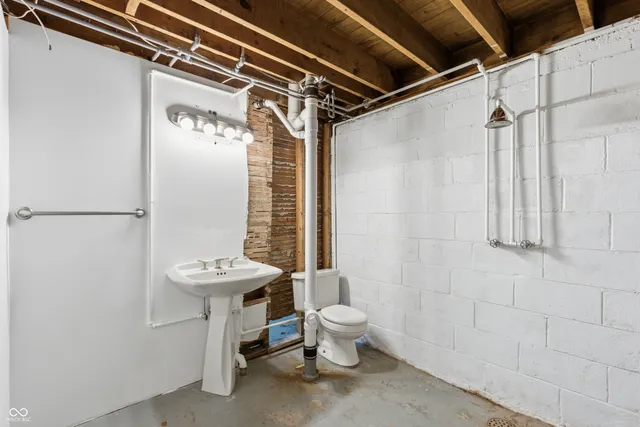 $271,500 | 1029 North Drexel Avenue, Indianapolis, IN 46201