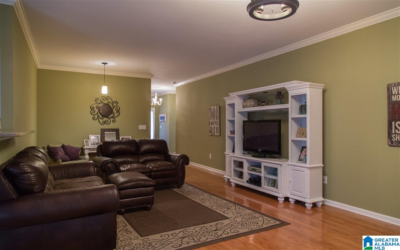 276 Springdale Drive Gardendale, AL 35071 - Photo 4 of 22