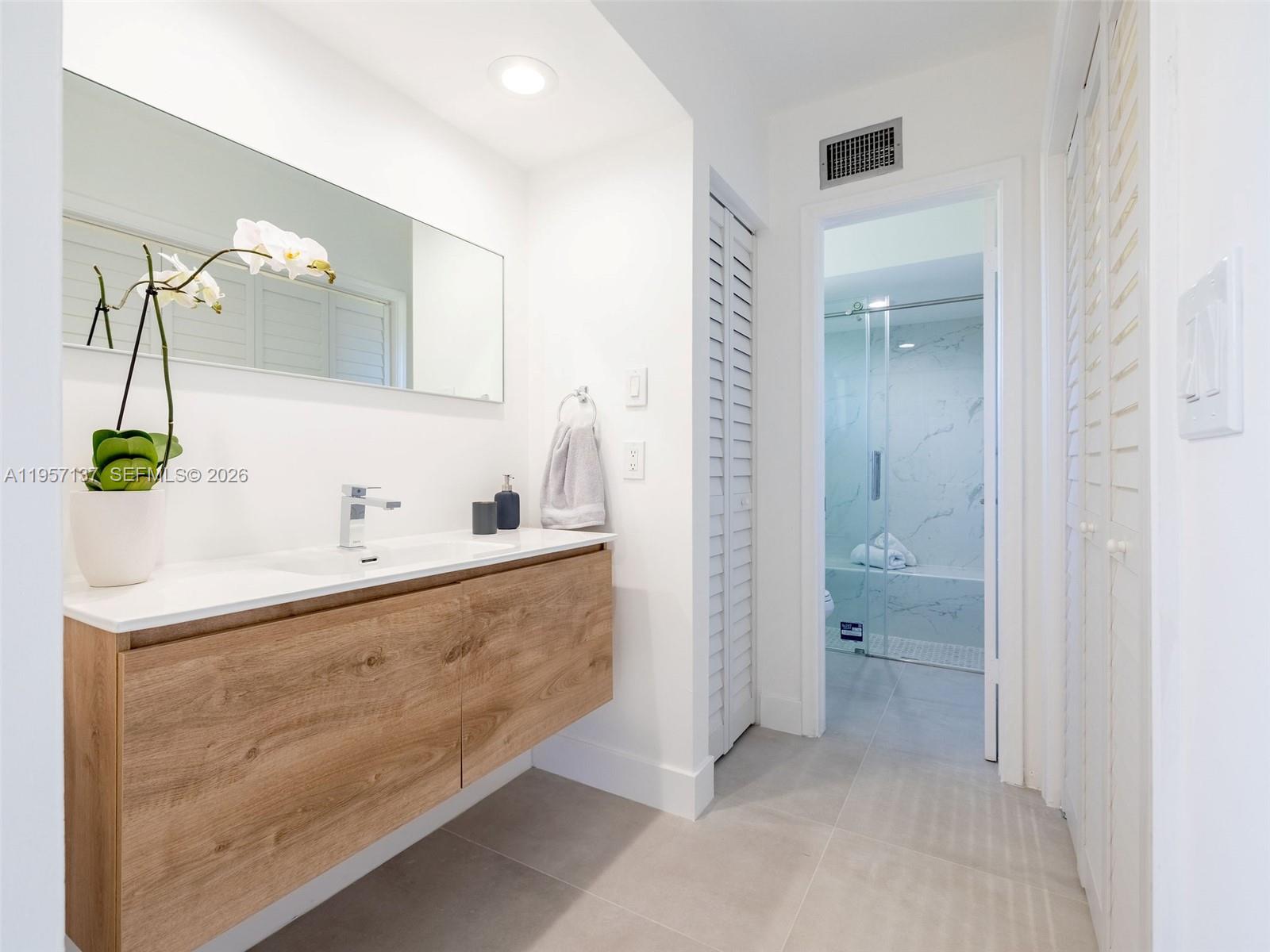 10988 Lake Front Place Boca Raton, FL 33498 - Photo 14 of 85