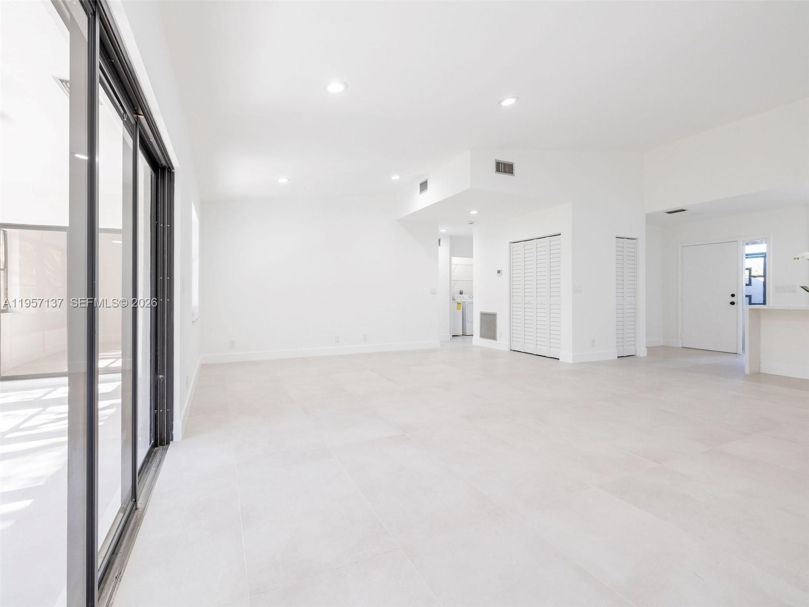 10988 Lake Front Place Boca Raton, FL 33498 - Photo 28 of 85