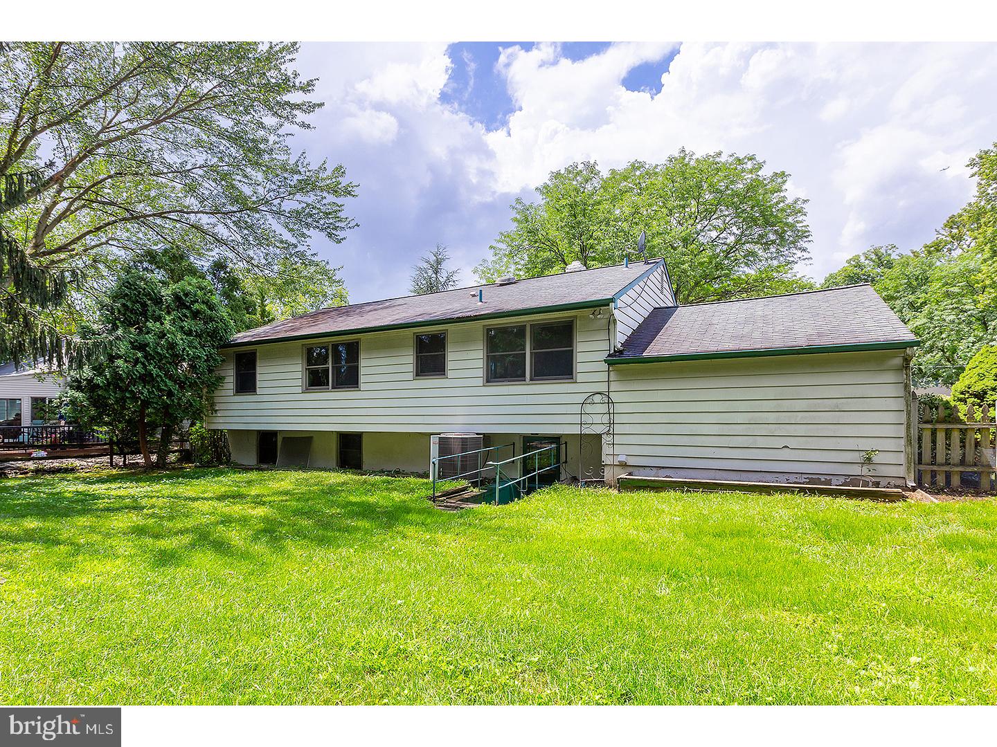 431 Covered Bridge Road Cherry Hill, NJ 08034 - Photo 2 of 15 Exterior Back