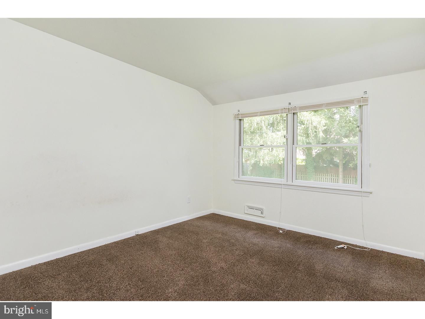 431 Covered Bridge Road Cherry Hill, NJ 08034 - Photo 10 of 15 Bedroom 3