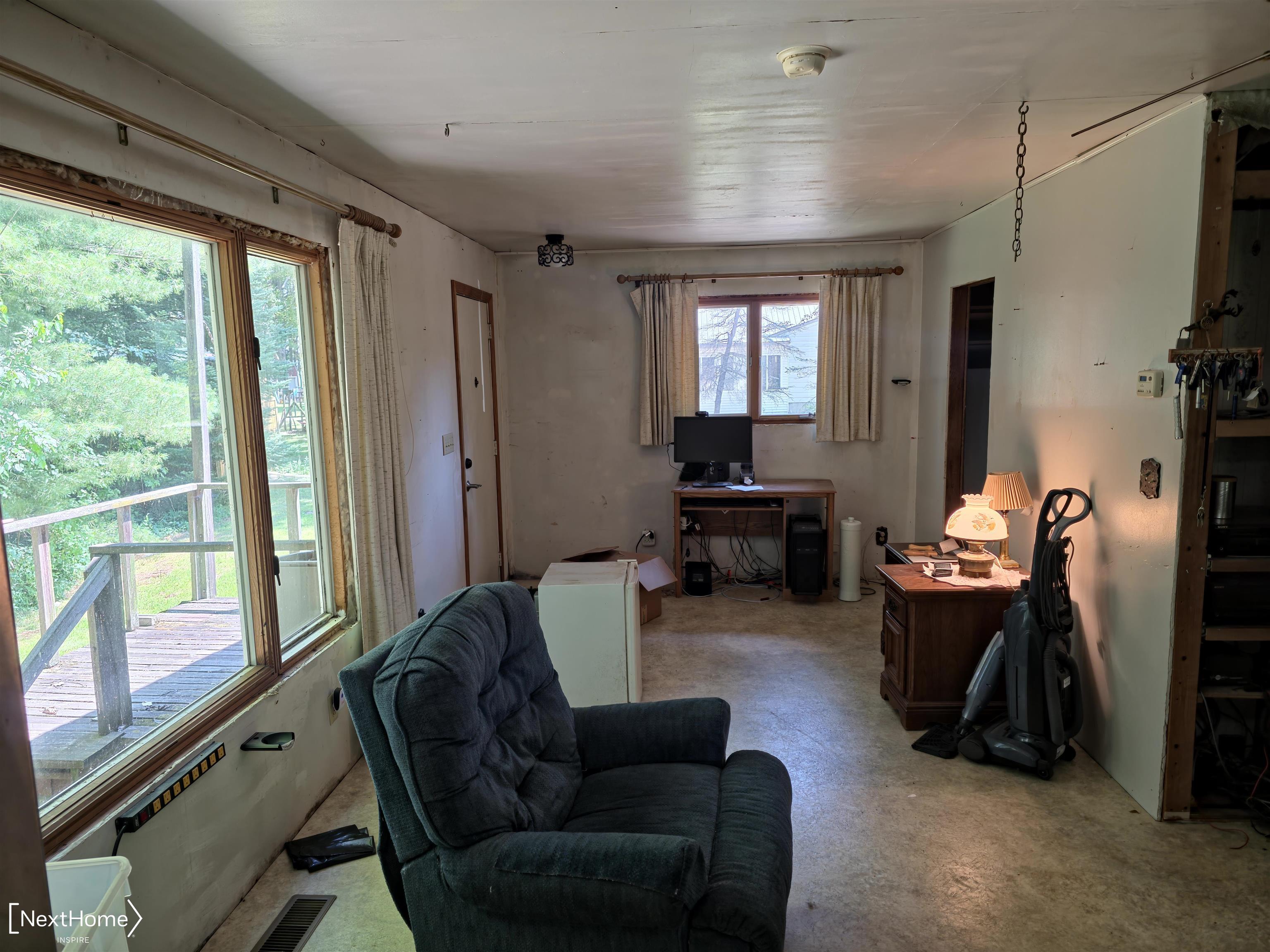 8199 Bray Road Vassar, MI 48768 - Photo 8 of 38