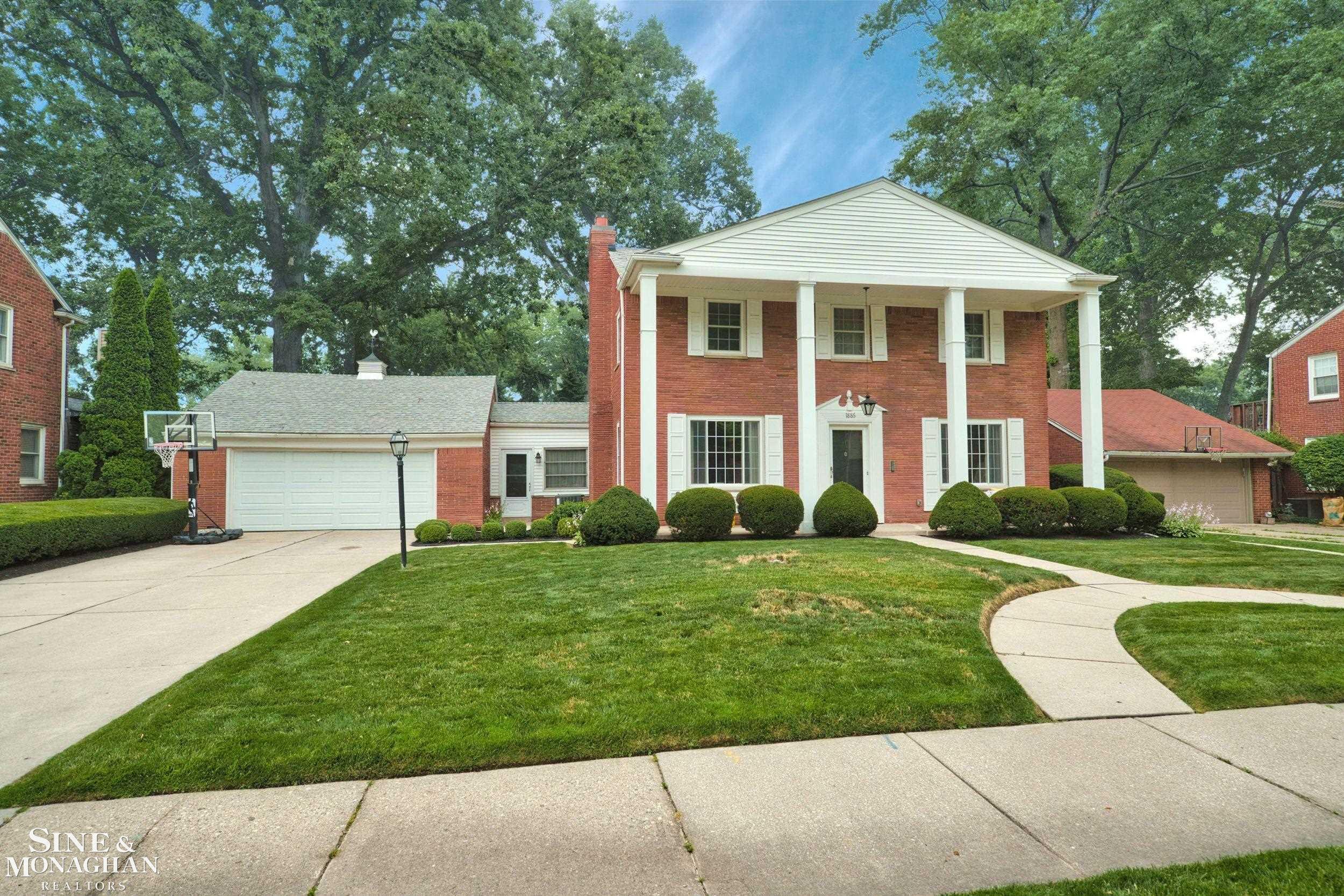 1886 Severn Road Grosse Pointe Woods, MI 48236 - Photo 34 of 38