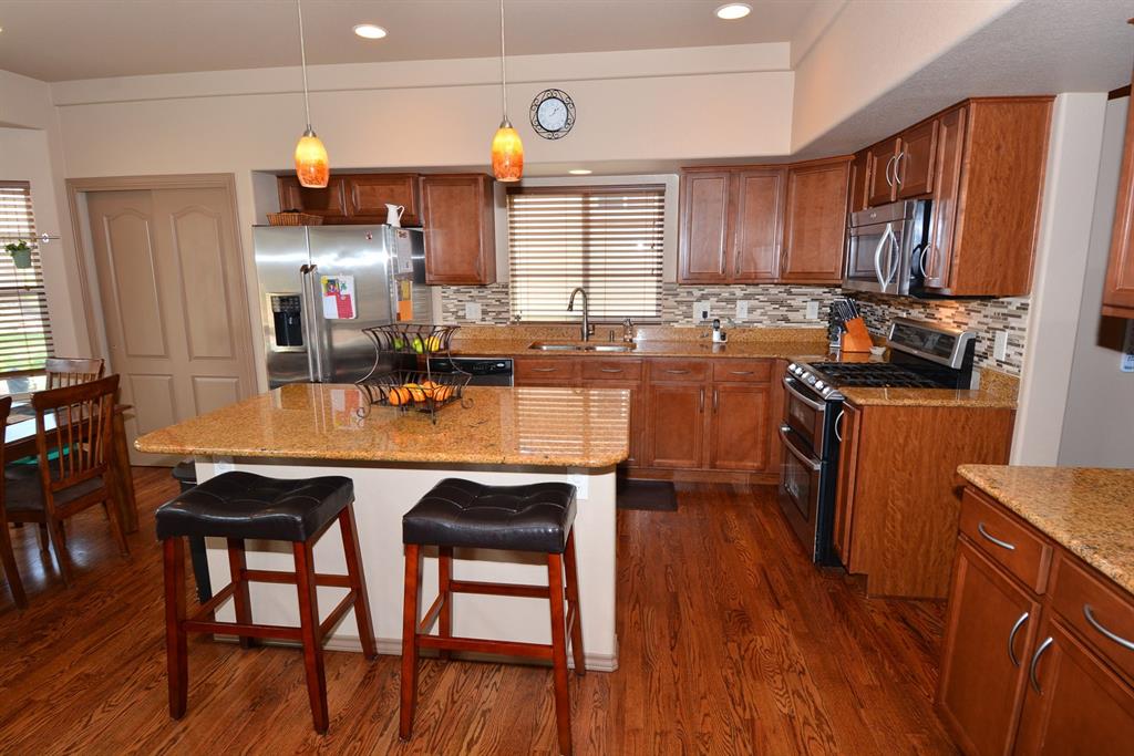 2344 Cinnabar Road Colorado Springs, CO 80921 - Photo 9 of 32