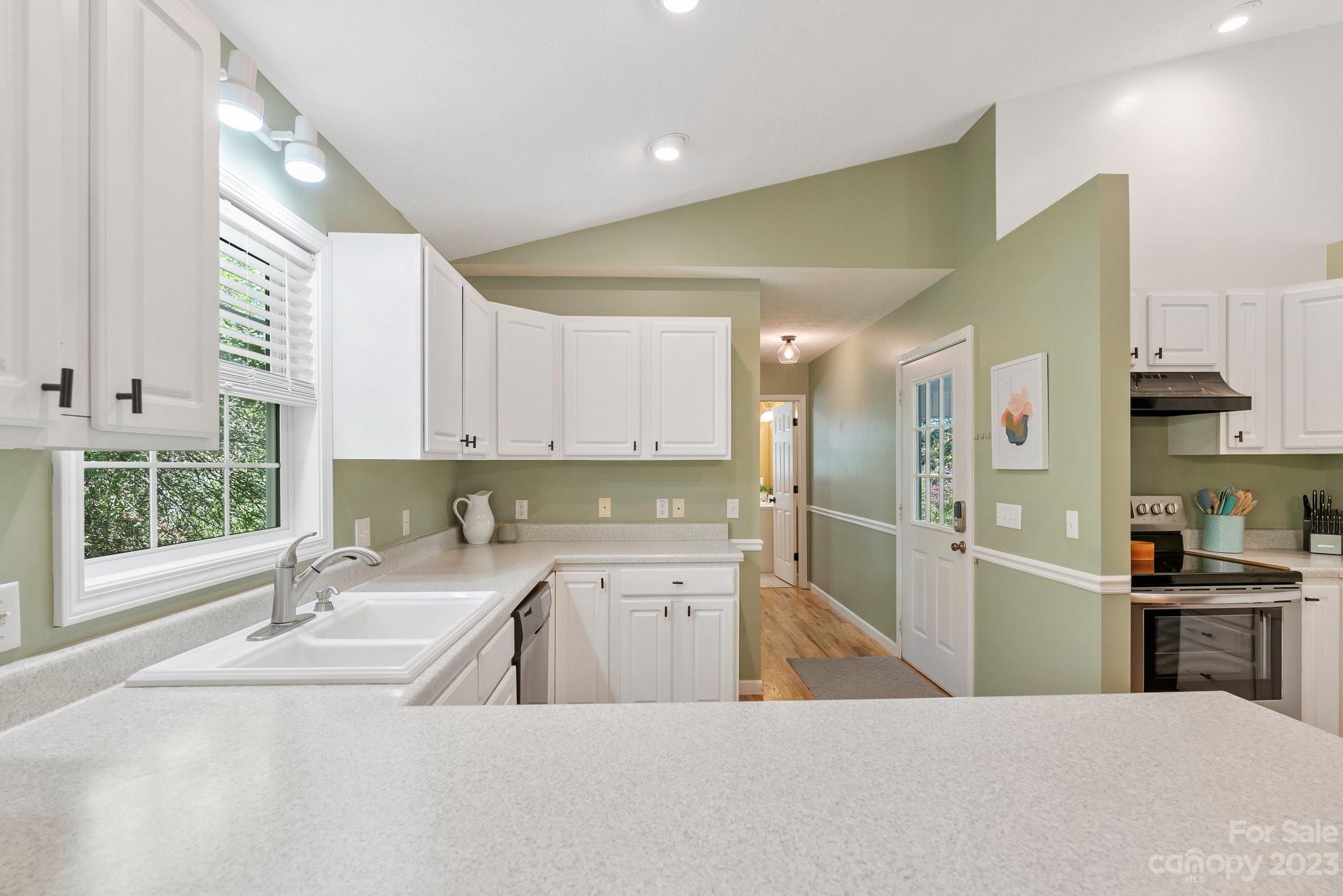 96 Mauney Cove Road Waynesville, NC 28786 - Photo 22 of 39 Gallery Image 22