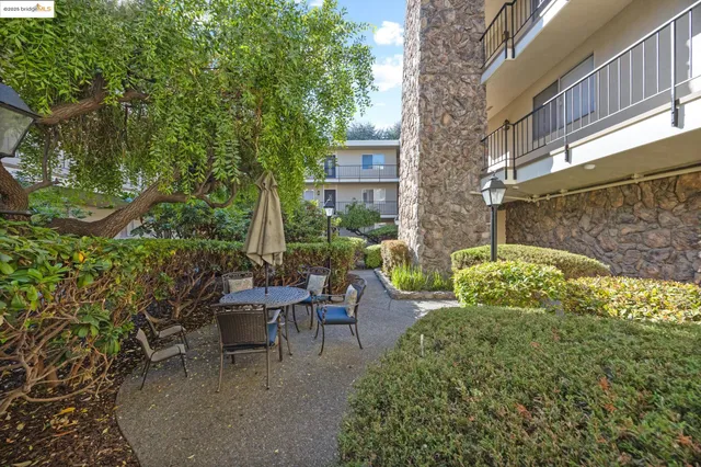 $509,000 | 1701 Central Avenue, Unit E, Alameda, CA 94501